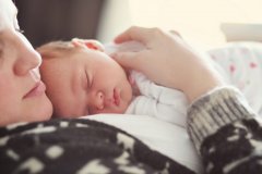 Hello IVF：试管婴儿移植后胚胎多久着床出血？